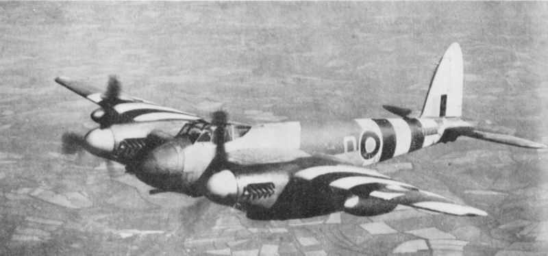 Illustration for article titled Spies in the Skies: How Aerial Surveillance Tipped the Balance of WWII